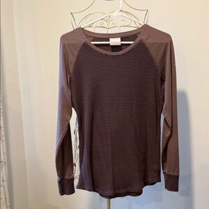 Women's Long Sleeve Top in plum